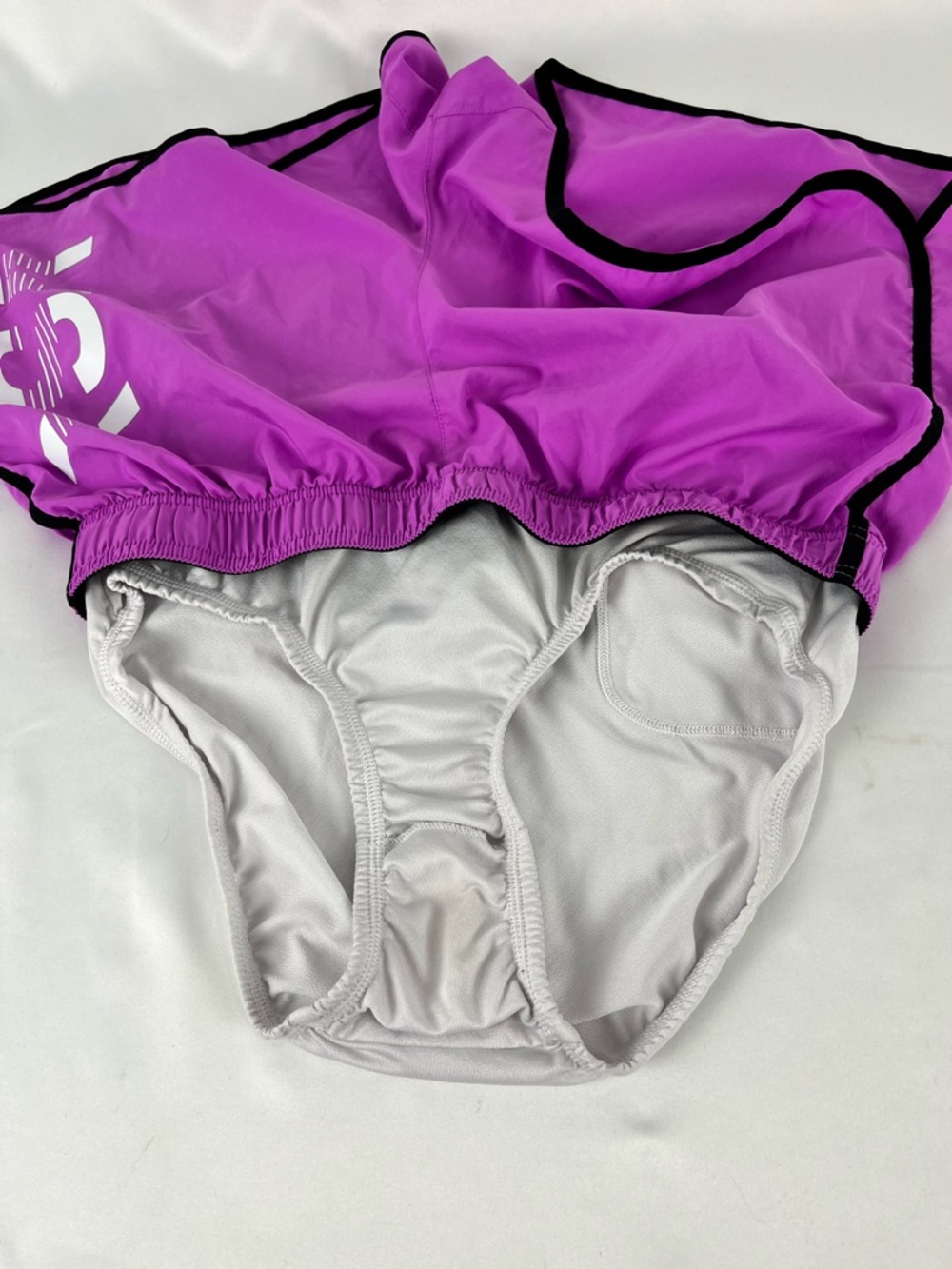 Victoria's Secret VSX Sport “The Player” Lined Running Shorts Purple White Sz S - Picture 12 of 15
